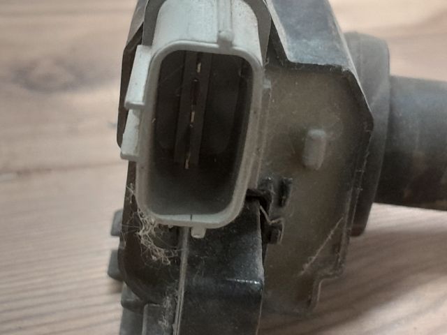 bontott SUZUKI SWIFT II Gyújtótrafó