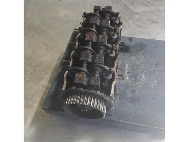 bontott SUZUKI SWIFT II Hengerfej