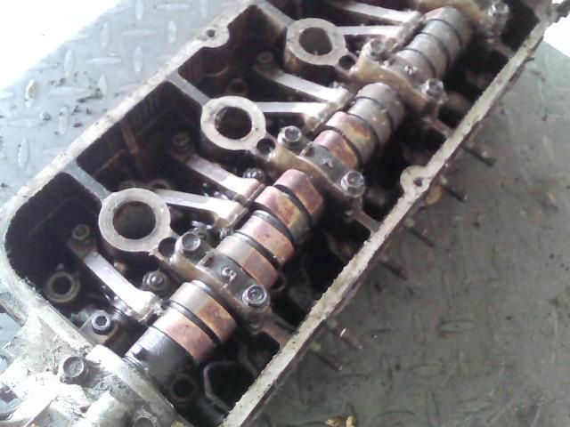 bontott SUZUKI SWIFT II Hengerfej