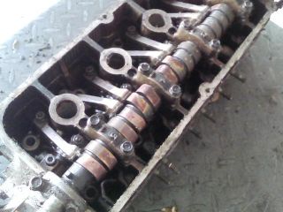 bontott SUZUKI SWIFT II Hengerfej