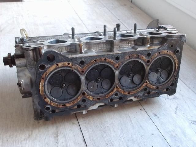 bontott SUZUKI SWIFT II Hengerfej