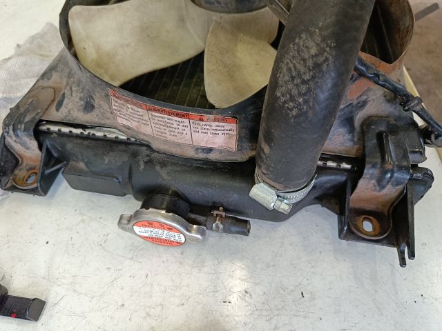 bontott SUZUKI SWIFT II Hűtő Ventilátor(ok), Radiátor(ok) Szett