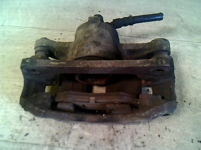 bontott SUZUKI SWIFT II Jobb első Féknyereg Munkahengerrel