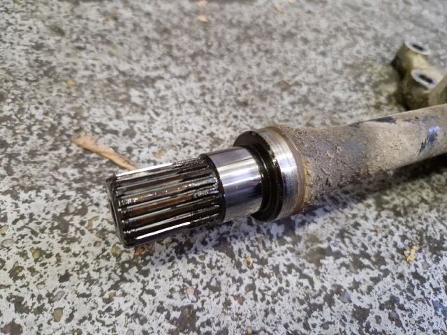 bontott SUZUKI SWIFT II Jobb Féltengely