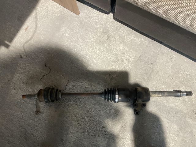 bontott SUZUKI SWIFT II Jobb Féltengely