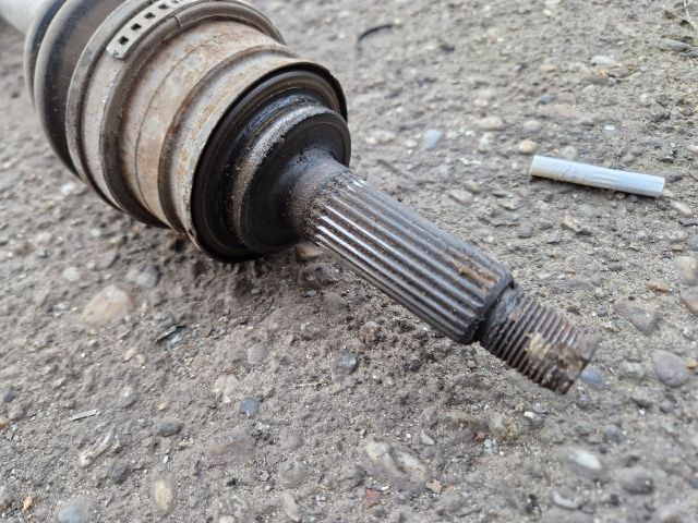 bontott SUZUKI SWIFT II Jobb Féltengely