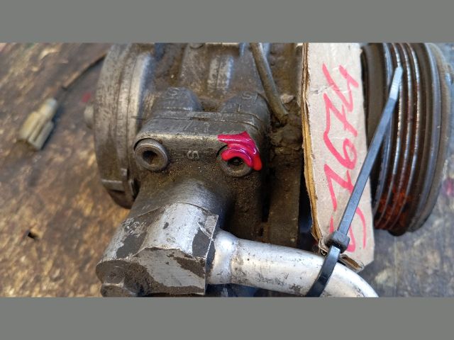 bontott SUZUKI SWIFT II Klímakompresszor