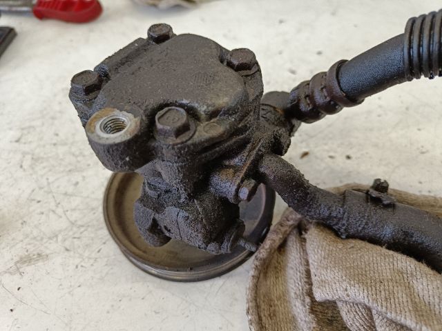 bontott SUZUKI SWIFT II Kormányszervó Motor (Hidraulikus)