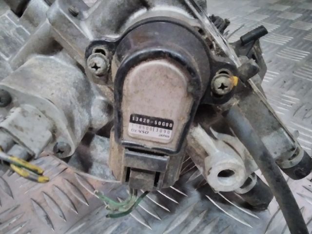 bontott SUZUKI SWIFT II Központi Injektor