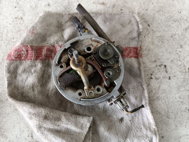 bontott SUZUKI SWIFT II Központi Injektor