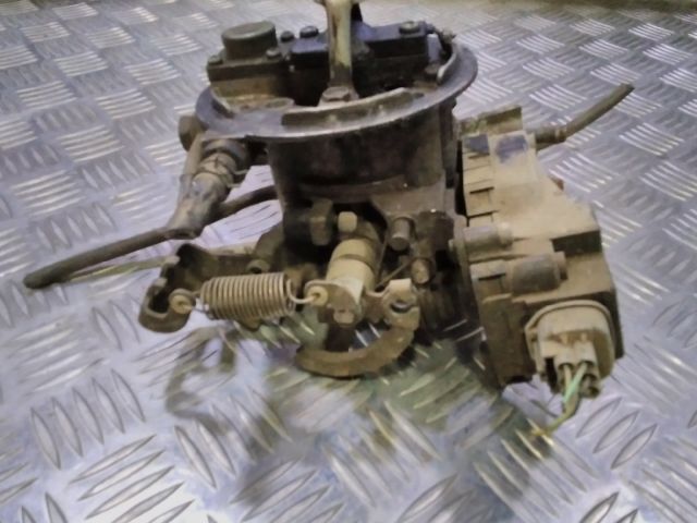 bontott SUZUKI SWIFT II Központi Injektor