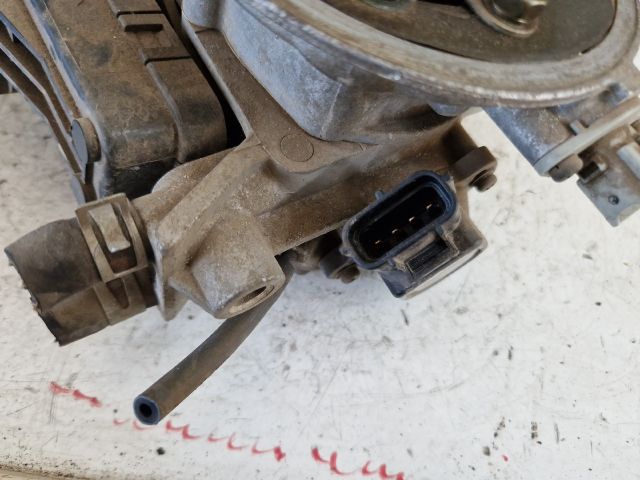 bontott SUZUKI SWIFT II Központi Injektor