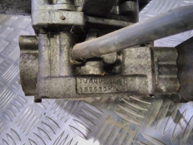 bontott SUZUKI SWIFT II Központi Injektor