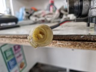 bontott SUZUKI SWIFT II Központi Injektor