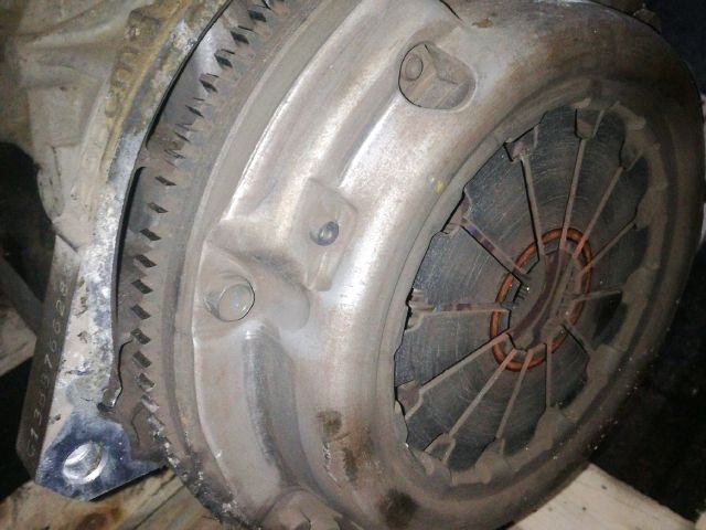 bontott SUZUKI SWIFT II Kuplung Szett (Szerkezet, Tárcsa)