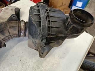 bontott SUZUKI SWIFT II Légszűrő Ház