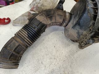 bontott SUZUKI SWIFT II Légszűrő Ház