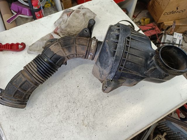 bontott SUZUKI SWIFT II Légszűrő Ház