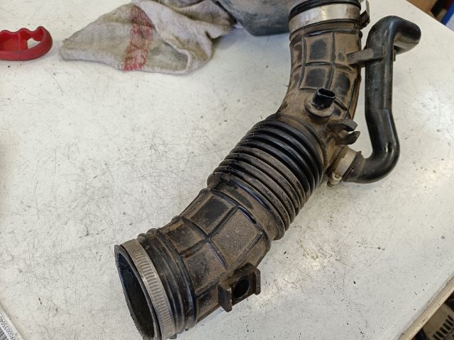 bontott SUZUKI SWIFT II Légszűrő Ház