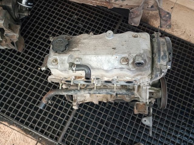 bontott SUZUKI SWIFT II Motor (Fűzött blokk hengerfejjel)