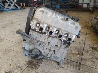 bontott SUZUKI SWIFT II Motor (Fűzött blokk hengerfejjel)