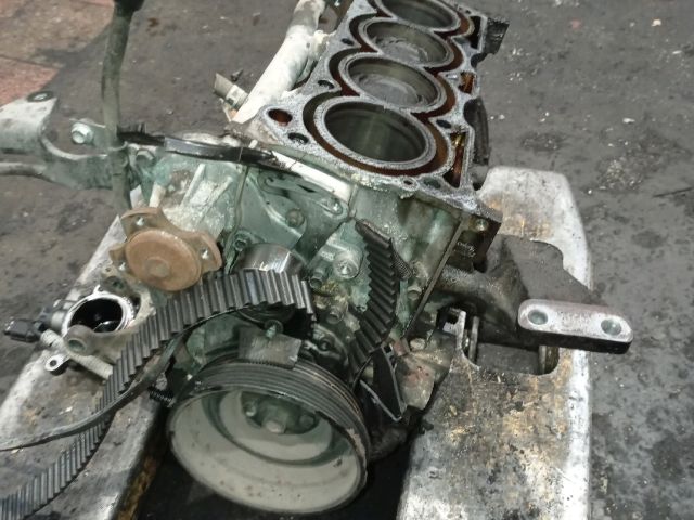 bontott SUZUKI SWIFT II Motorblokk (Fűzött)