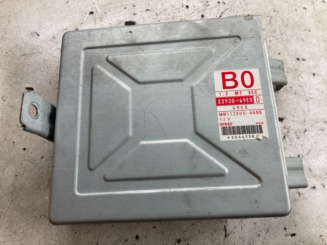 bontott SUZUKI SWIFT II Motorvezérlő