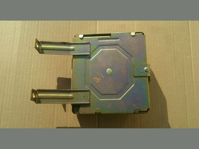 bontott SUZUKI SWIFT II Motorvezérlő