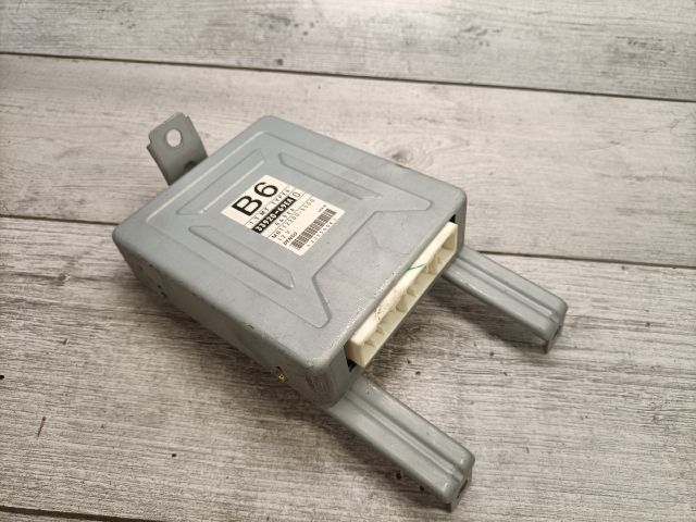 bontott SUZUKI SWIFT II Motorvezérlő