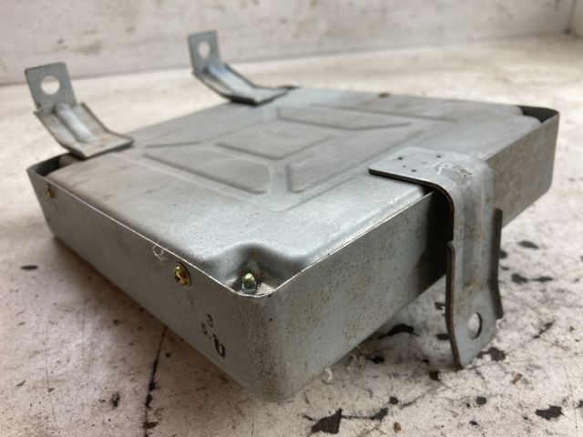 bontott SUZUKI SWIFT II Motorvezérlő