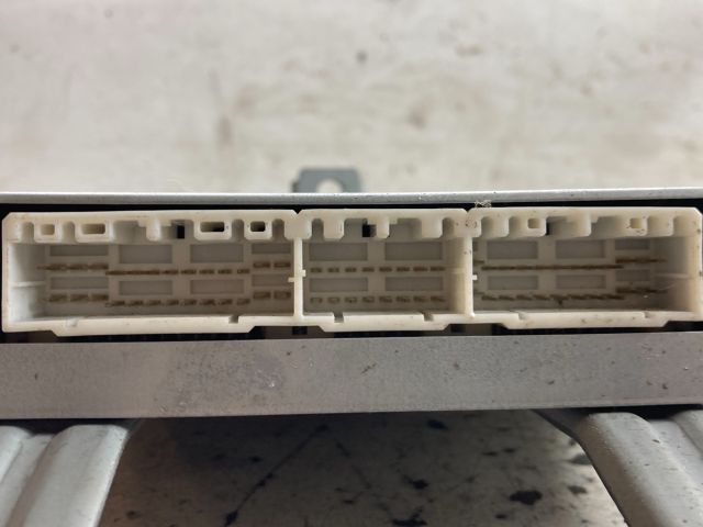 bontott SUZUKI SWIFT II Motorvezérlő