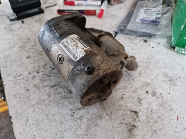 bontott SUZUKI SWIFT II Önindító