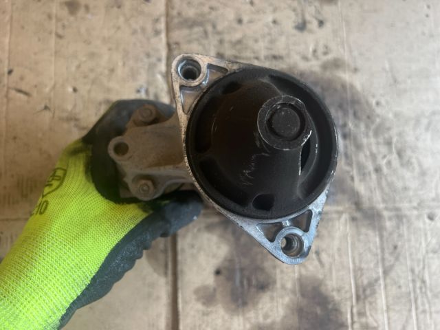 bontott SUZUKI SWIFT II Önindító