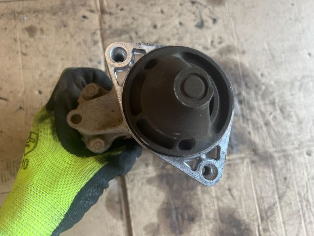 bontott SUZUKI SWIFT II Önindító