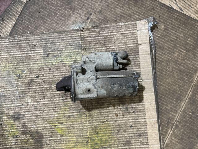 bontott SUZUKI SWIFT II Önindító