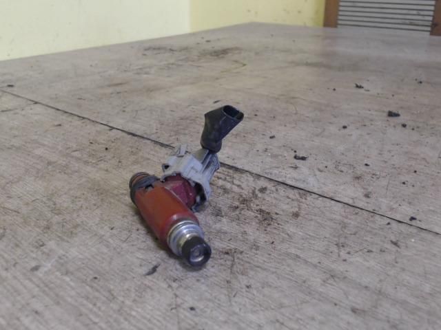 bontott SUZUKI SWIFT II Porlasztó (1 db)