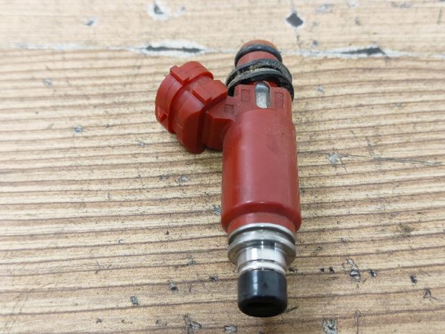 bontott SUZUKI SWIFT II Porlasztó (1 db)