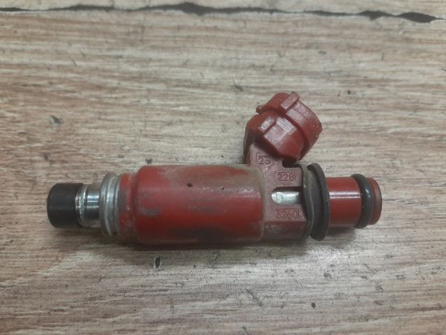 bontott SUZUKI SWIFT II Porlasztó (1 db)