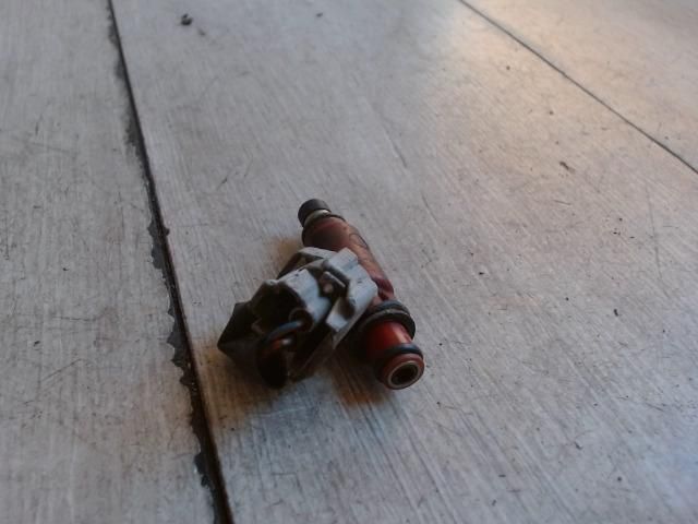 bontott SUZUKI SWIFT II Porlasztó (1 db)