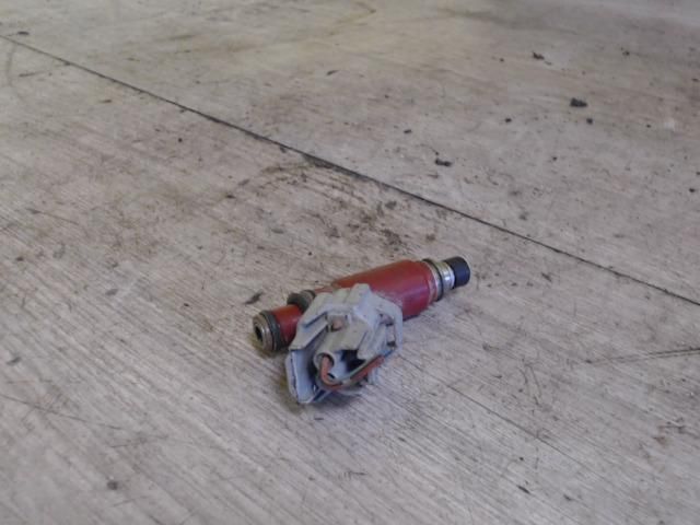 bontott SUZUKI SWIFT II Porlasztó (1 db)