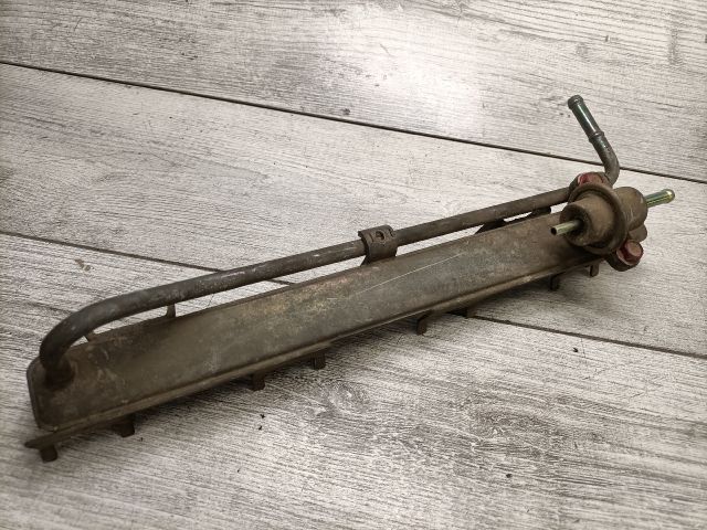 bontott SUZUKI SWIFT II Porlasztó Sor / Híd