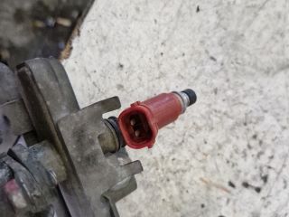 bontott SUZUKI SWIFT II Porlasztó Sor / Híd