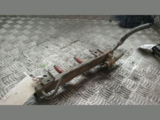 bontott SUZUKI SWIFT II Porlasztó Sor / Híd