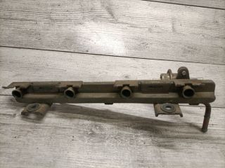 bontott SUZUKI SWIFT II Porlasztó Sor / Híd