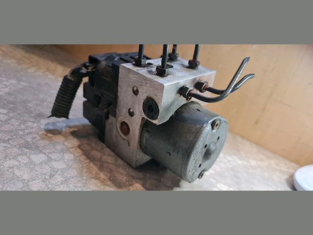 bontott SUZUKI SWIFT II ABS Kocka