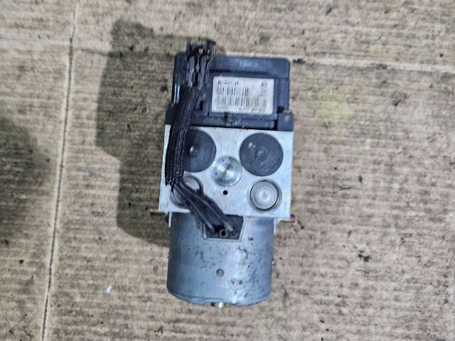 bontott SUZUKI SWIFT II ABS Kocka