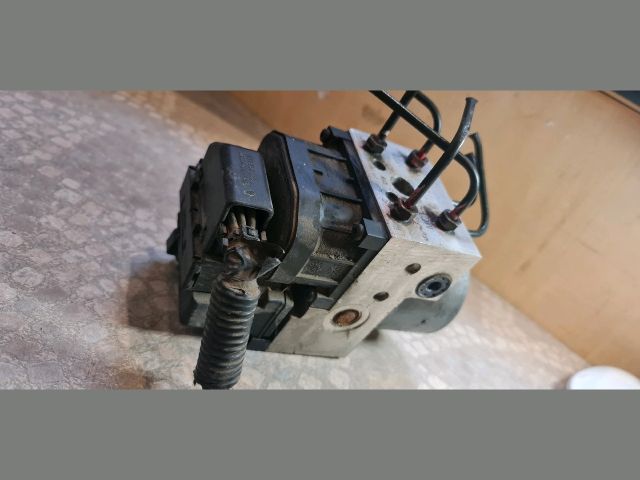 bontott SUZUKI SWIFT II ABS Kocka