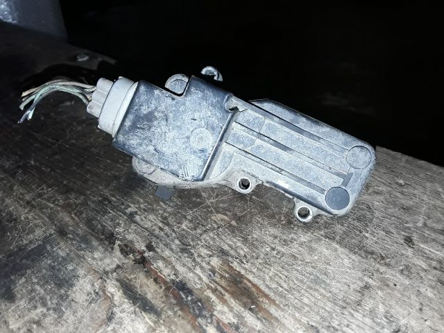 bontott SUZUKI SWIFT II Alapjárati Motor