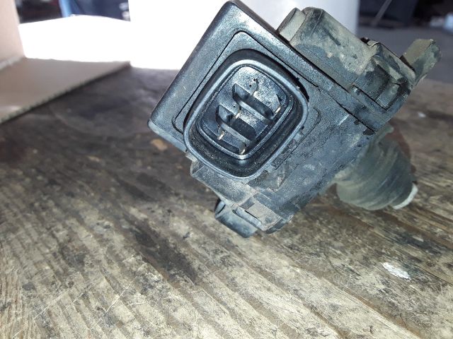 bontott SUZUKI SWIFT II Alapjárati Motor