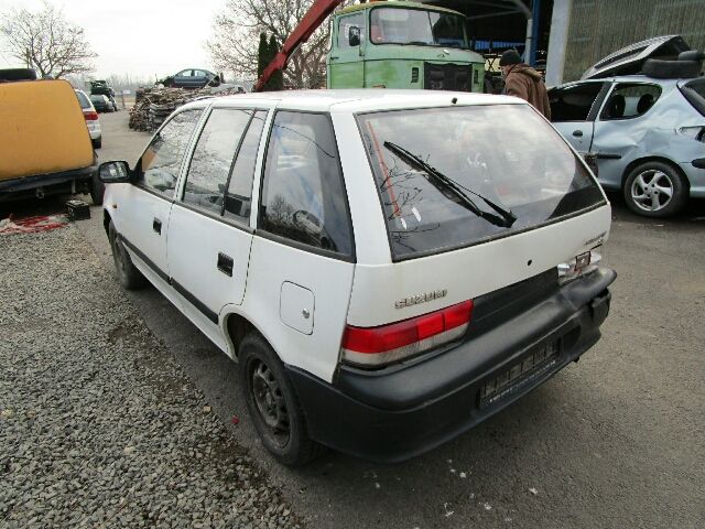 bontott SUZUKI SWIFT II Bal hátsó Kerékagy